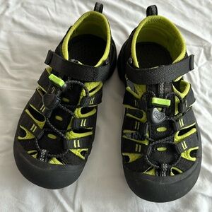 Keens Newport Sandals Size 12 Boys (Child)